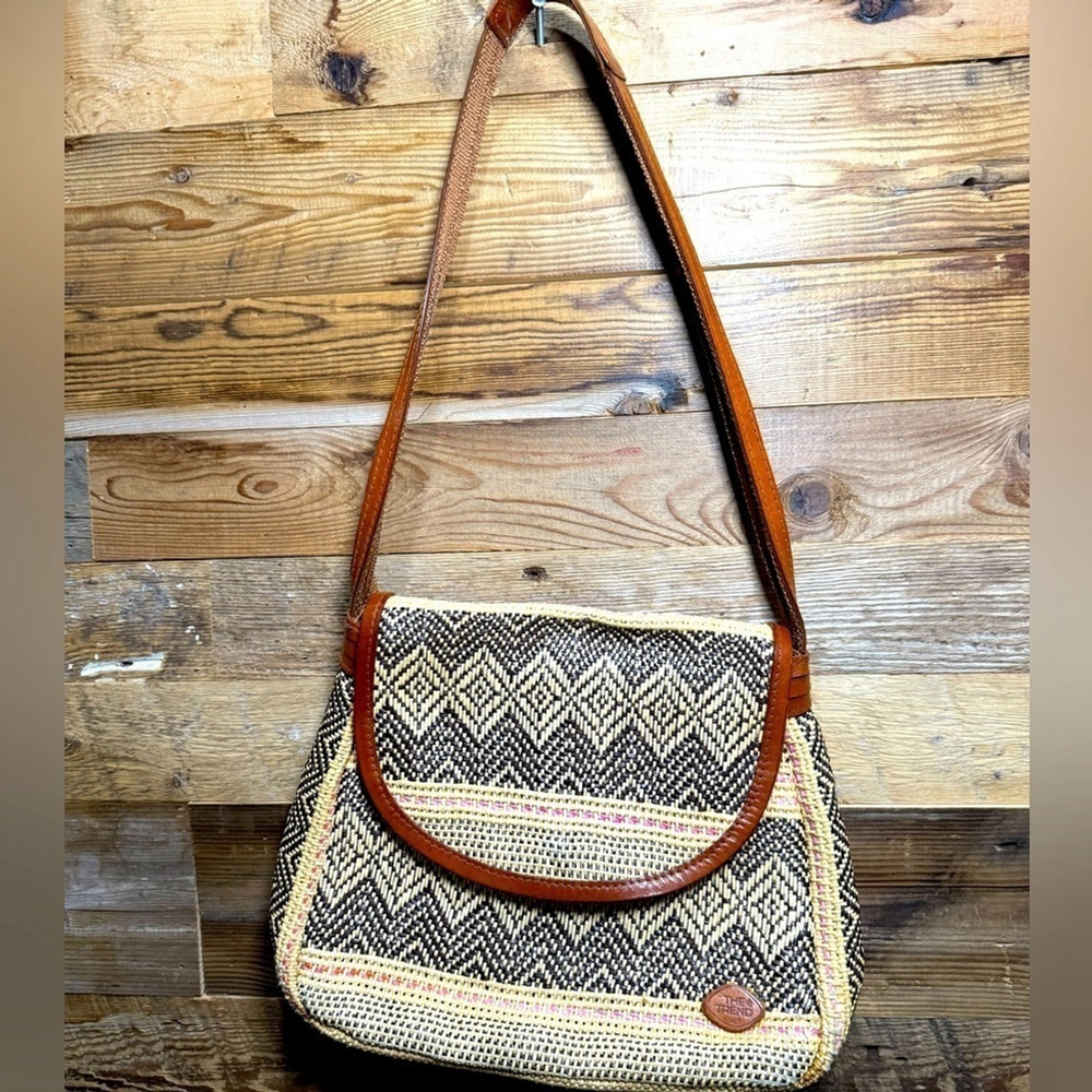 Vintage The Trend Italy straw woven shoulder bag leather strap beige pink brown